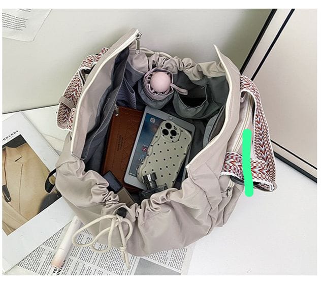 travel class bag