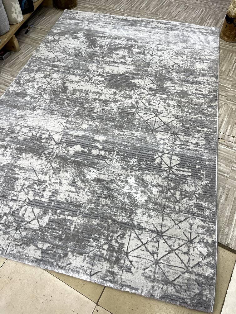 center carper 1.5m by 2.2m