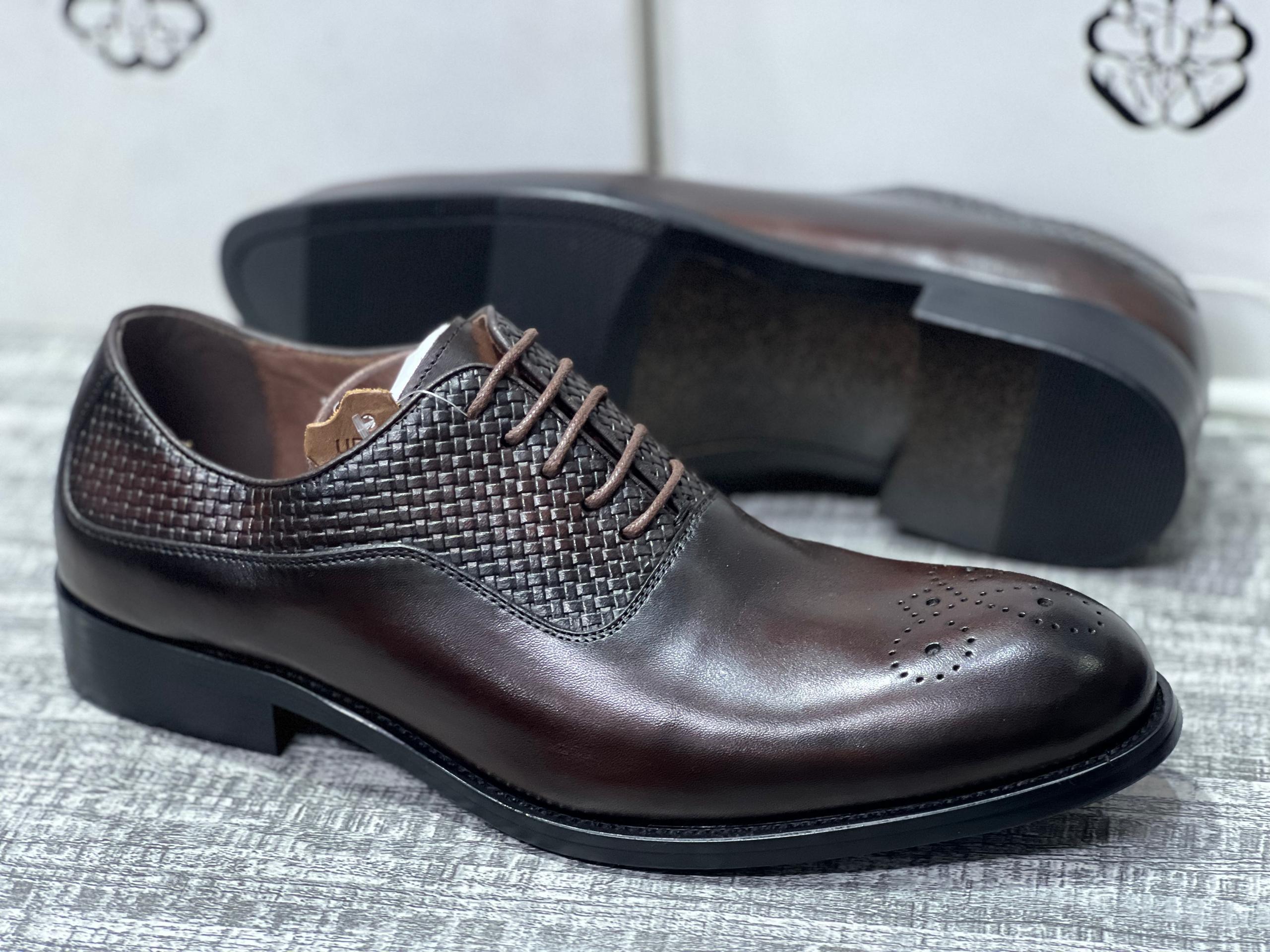 Lace-up men's gentle shoes
