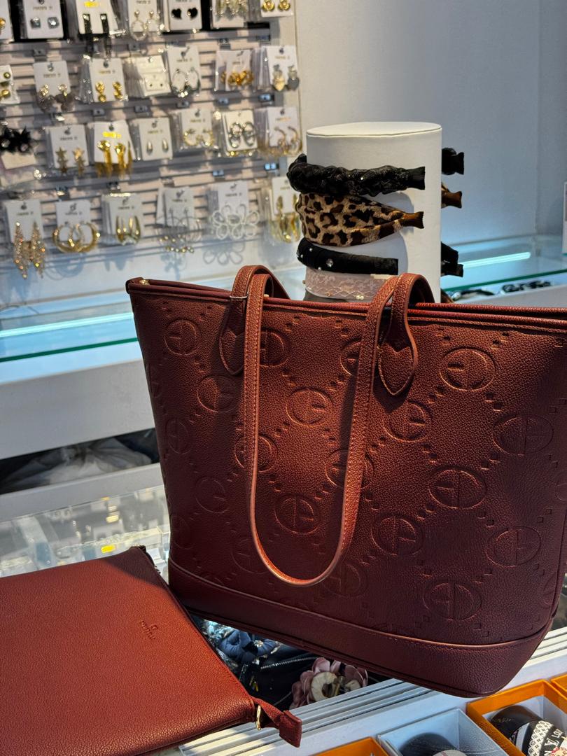 Ladies leather hand bag