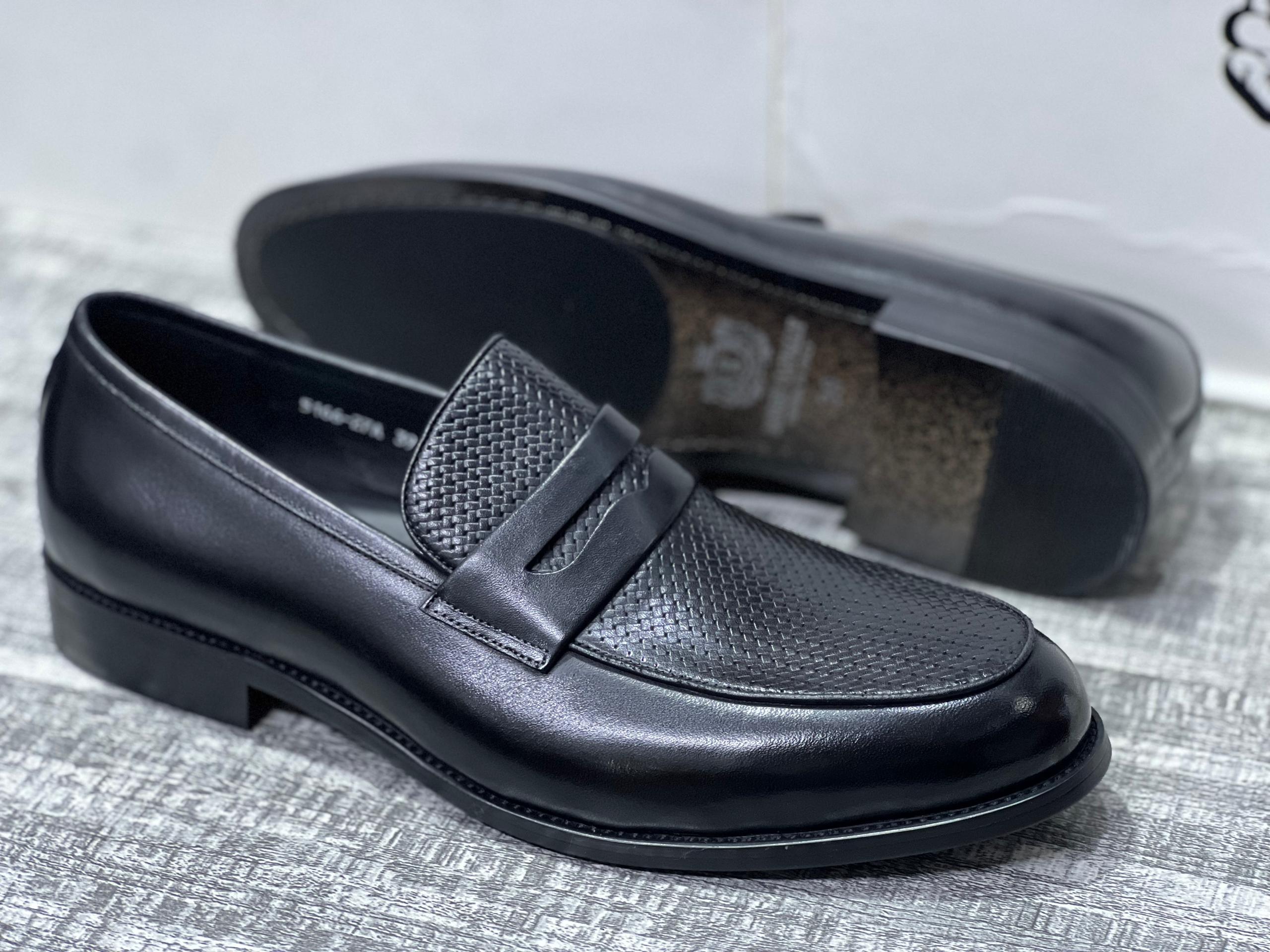 push-in leather shoes
