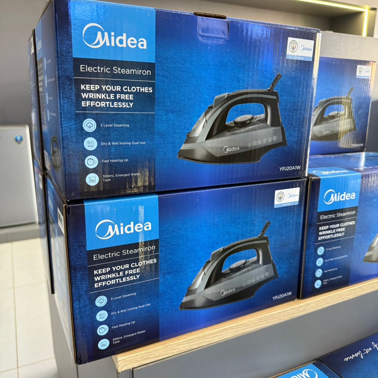 Midea Electric Steam Iron, model YPJ20A1W