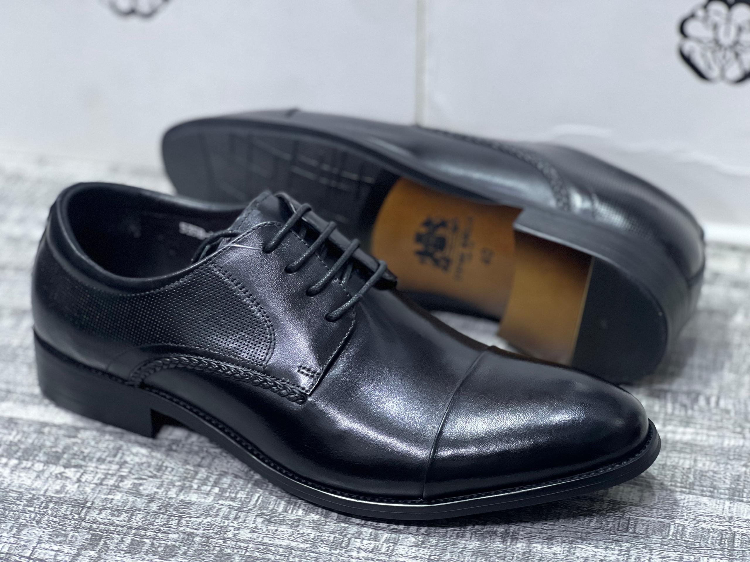leather men's shoes