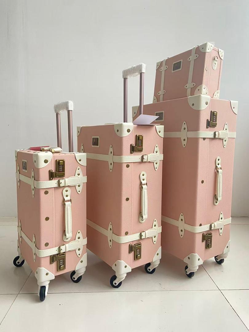 Vintage Style Trunk Luggage Set